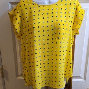Sunny Yellow Short-Sleeve Pocket Blouse with Blue Dot Print